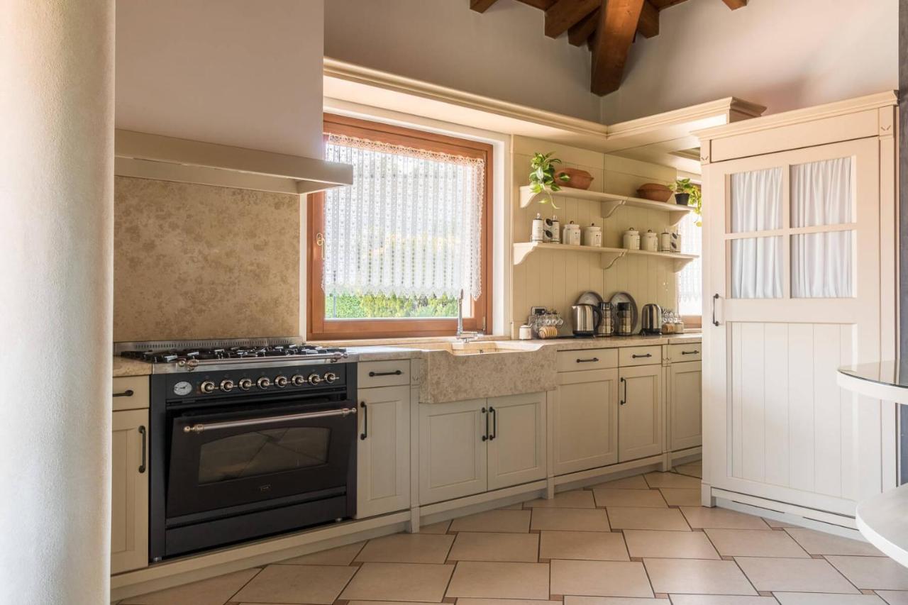 Villa Oleander Manerba del Garda Zewnętrze zdjęcie